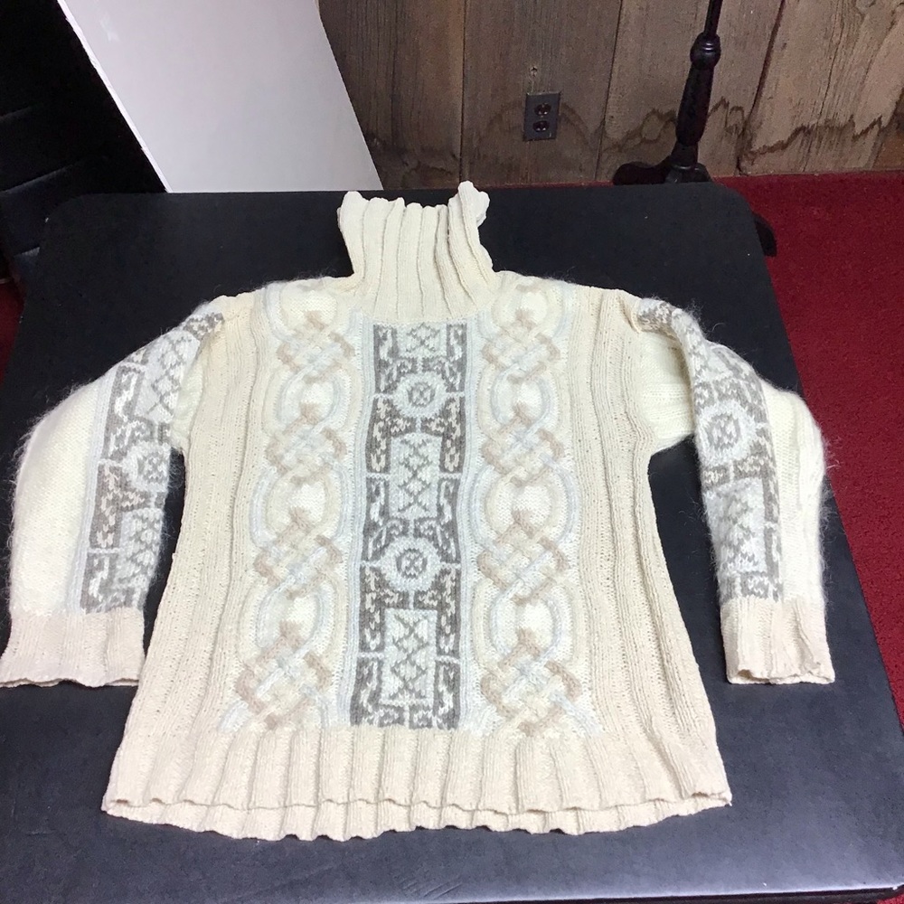Express Tricot Angora and mohair cable sweater cow neck